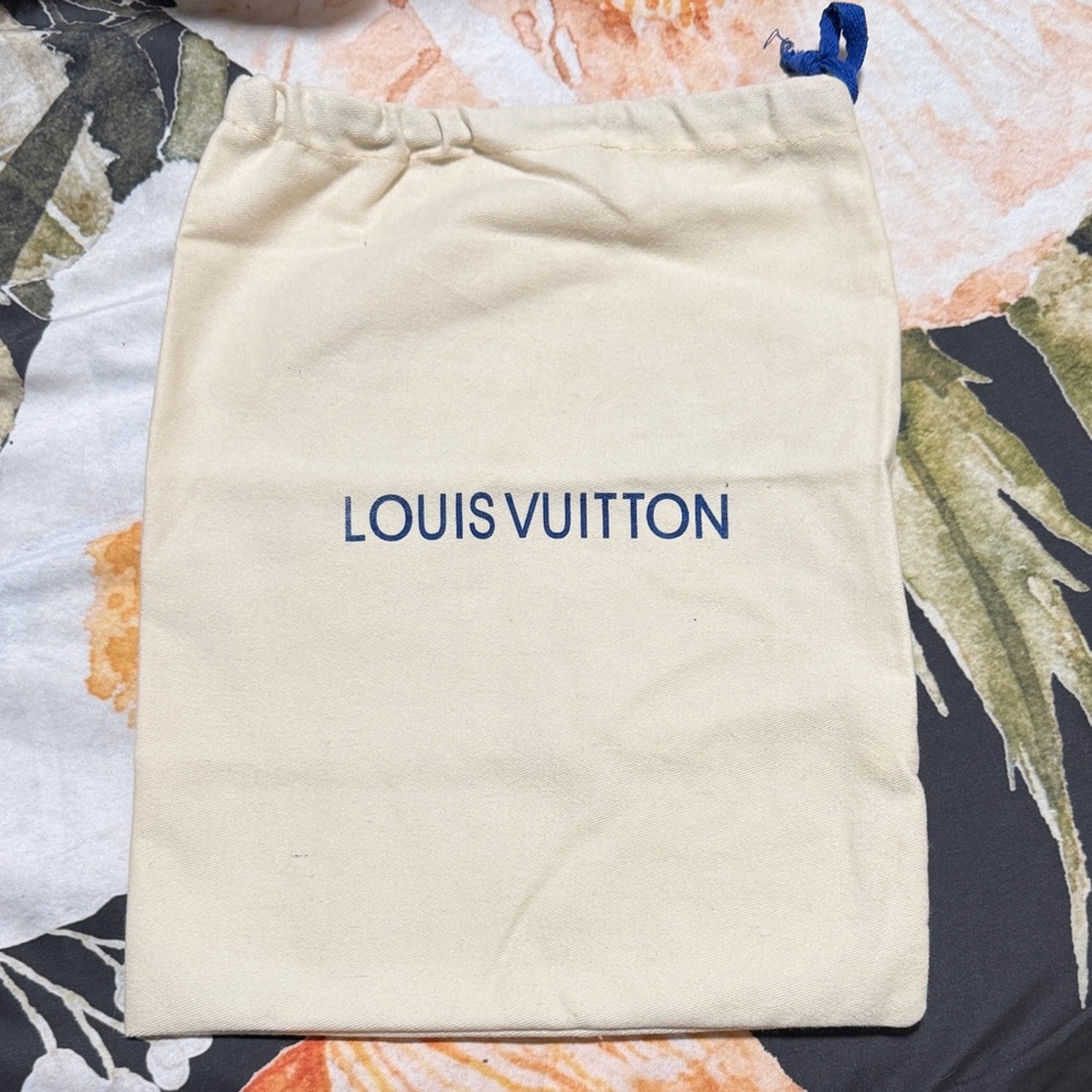 Louis Vuitton Beige Dust Bag with Blue Logo